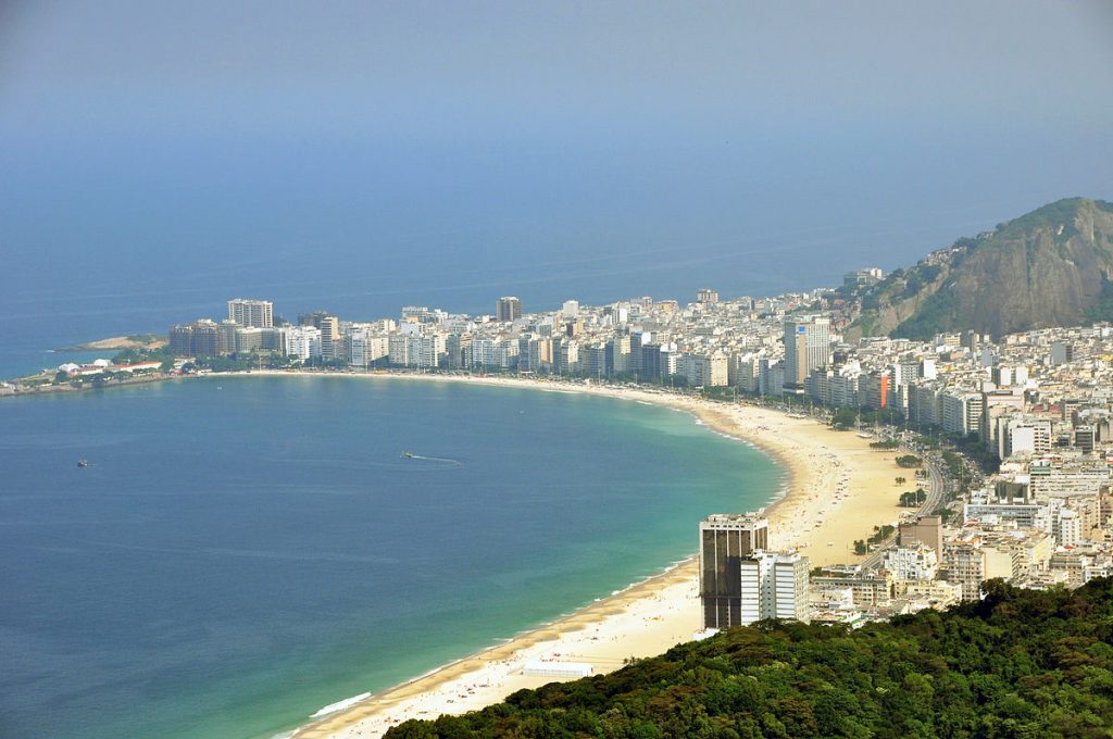 "Rio de janeiro copacabana beach 2010" by chensiyuan - Wikipedia