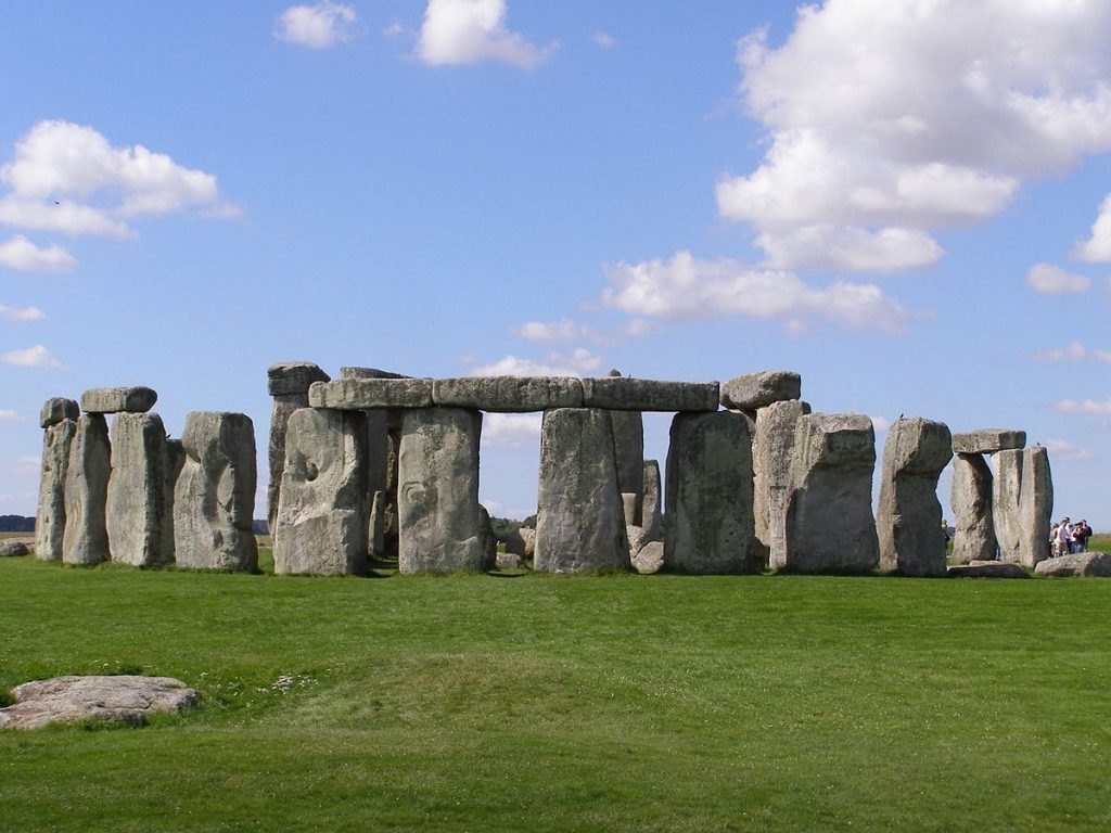 "Stonehenge" by garethwiscombe - Wikipedia